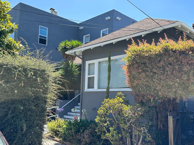 Photo - 817 52nd St Apartment