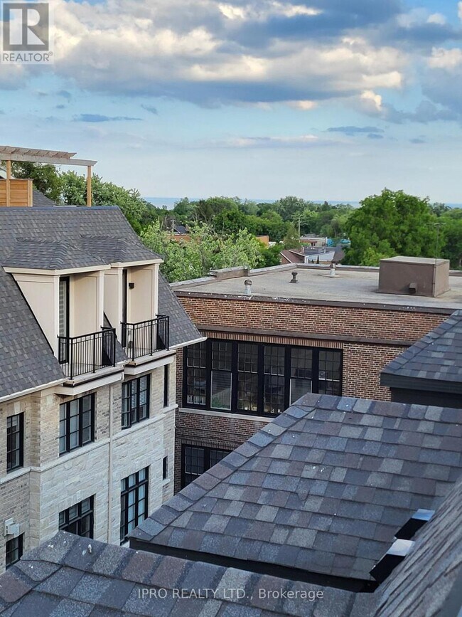 Photo du bâtiment - 79-79 Elder Ave