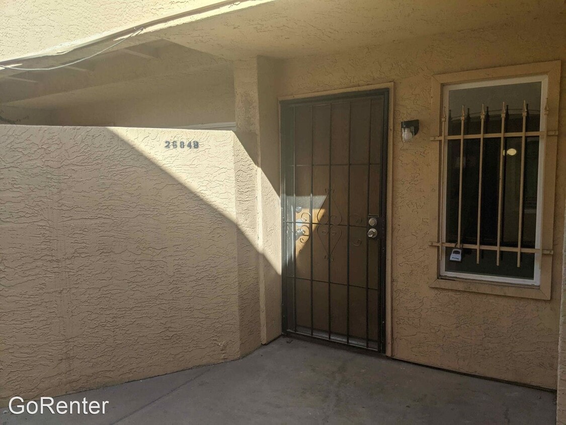 Primary Photo - 2 br, 1.5 bath House - 2684 N 43Rd Ave #27B
