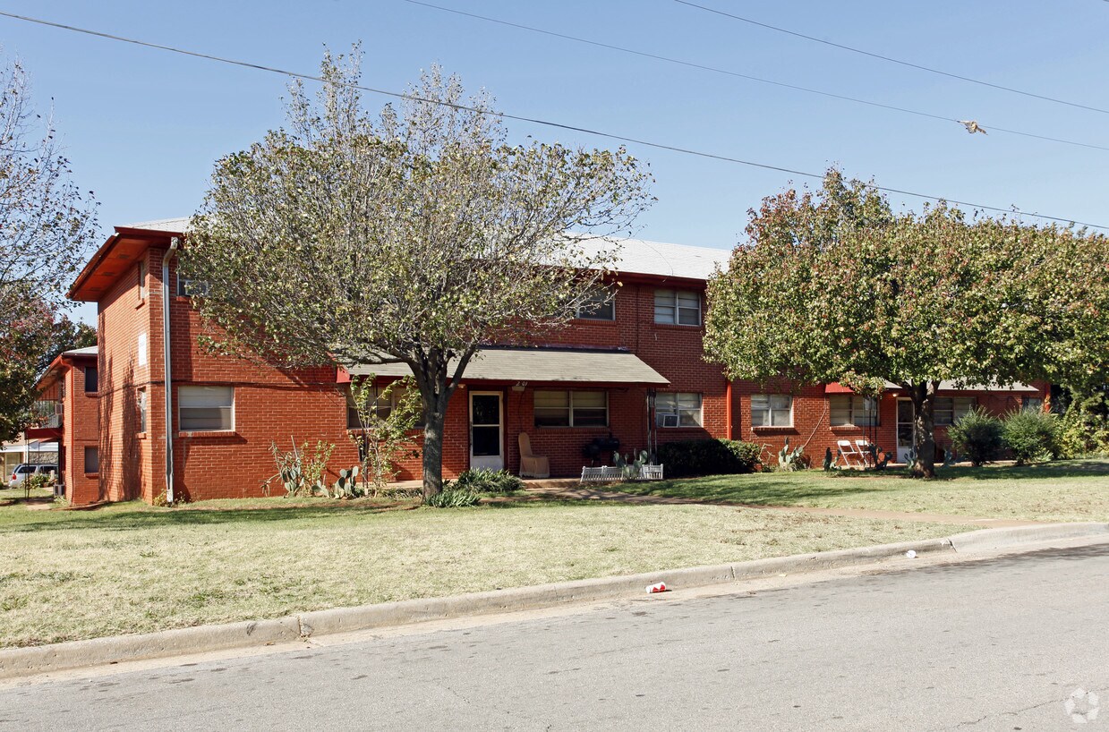 Primary Photo - Capitol Estates Apartments