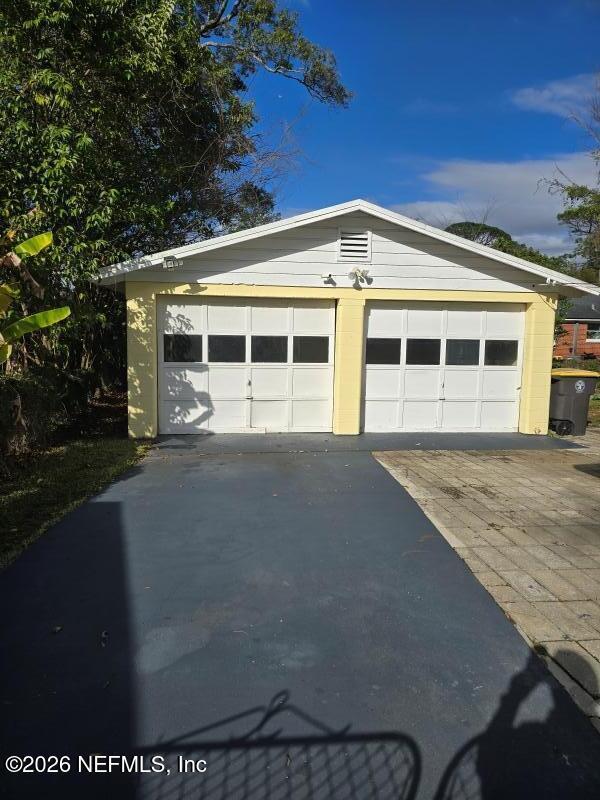 Foto del edificio - 4627 Hercules Ave