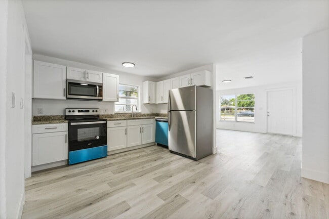 Foto del edificio - 448 NW 3rd Ave