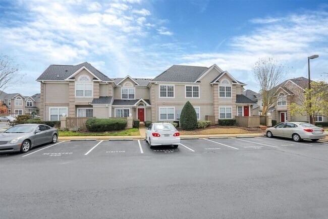 Building Photo - 1004 Queens Crossing