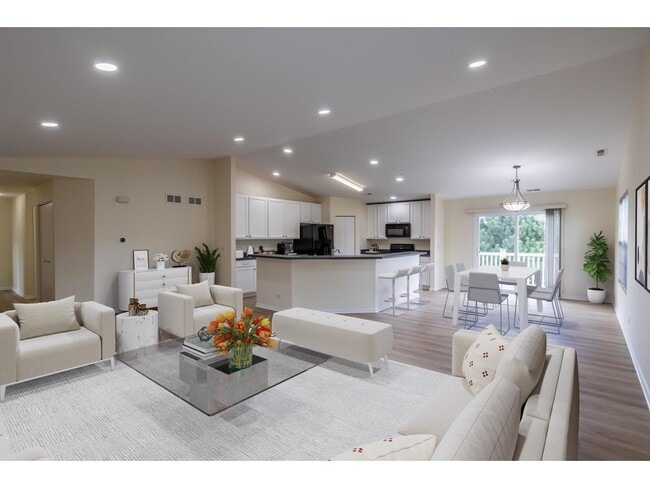 Building Photo - 1555 Millbrook Dr