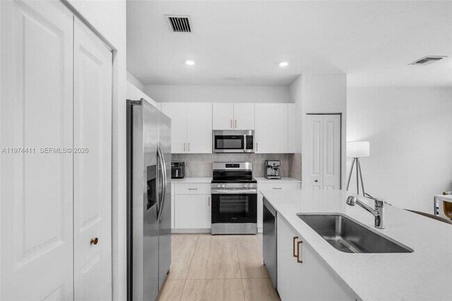 Foto del edificio - 11927 NW 46th St