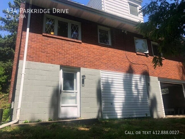 Building Photo - 4 Bedroom Newly Renovated House In Penn Hills