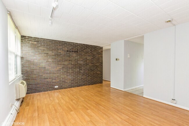 Foto del edificio - 425 South Blvd