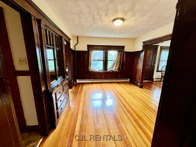 Photo - 40 Copley St Apartment