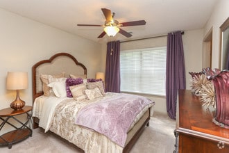 Interior Photo - 83 Reserve