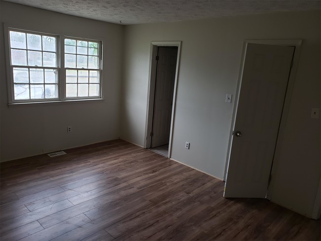 Foto del edificio - 6442 Applecross Ave