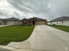 Building Photo - 11424 Patera St