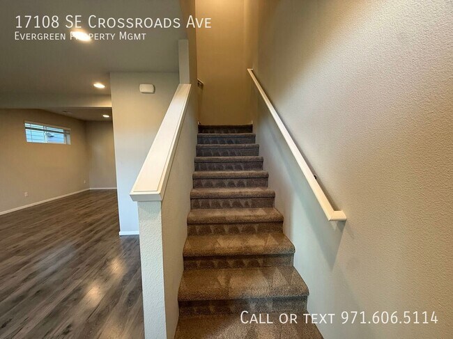 Foto del edificio - 17108 SE Crossroads Ave