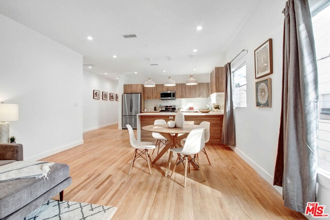 Foto del edificio - 434 N Ogden Dr