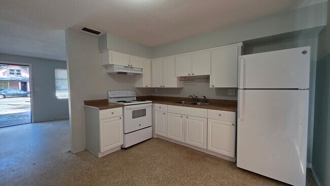 Foto del edificio - 2 Bedroom 1 Bath Single Family Home