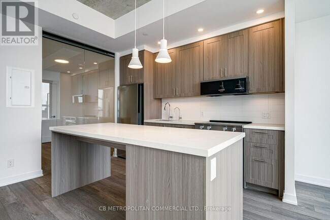 Photo du bâtiment - 2946 Dundas St W