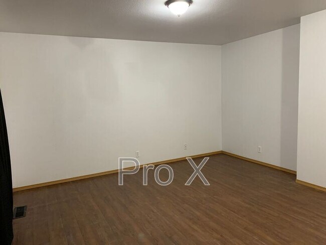 Foto del edificio - 4569 E Zora St