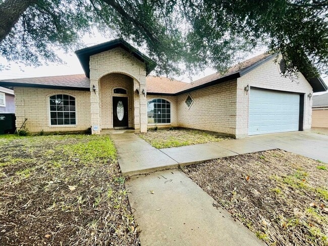 Building Photo - 9015 Siller Loop