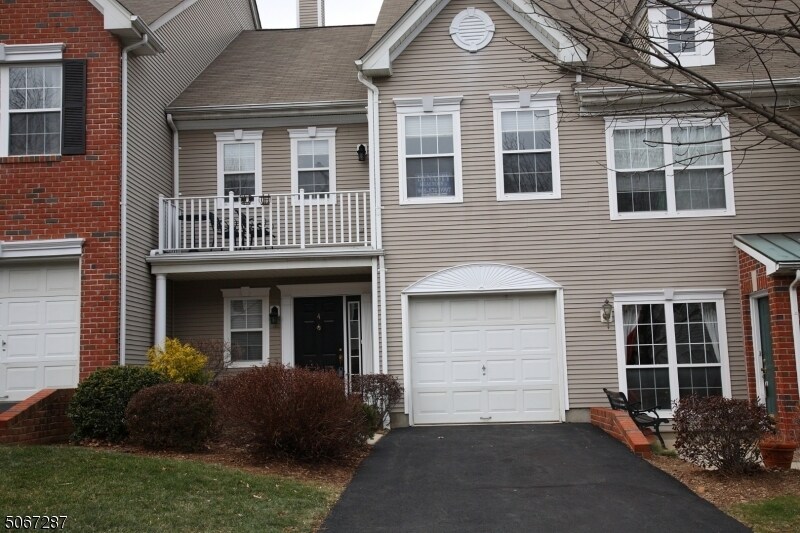Primary Photo - 4 Paine Ct
