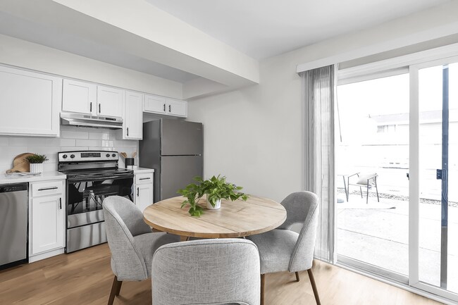 Foto del edificio - 1289 RENTAL CONDO COMMUNITY
