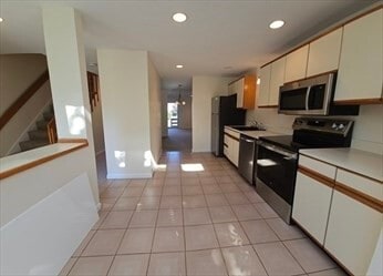 Foto del edificio - 311 Maple Brook Rd