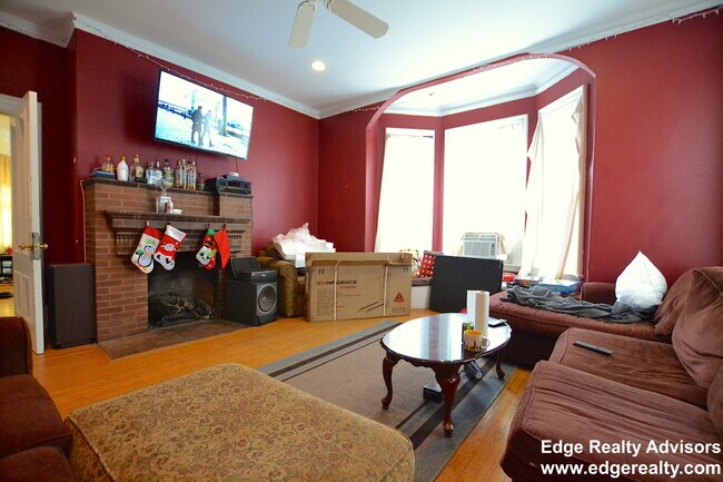 Foto del edificio - 69 Chestnut Hill Ave