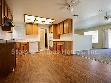 Building Photo - 1827 Woodacre Way