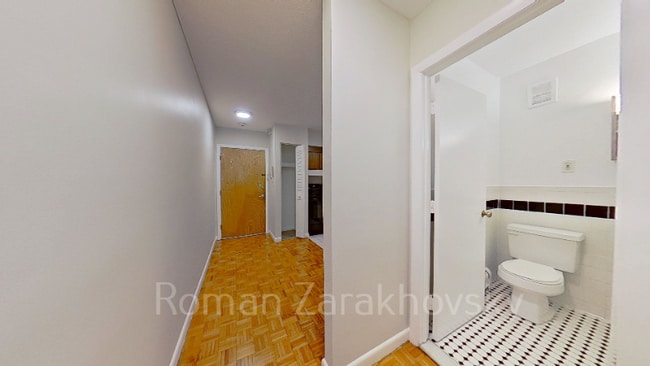 Building Photo - 95 Sutherland Rd