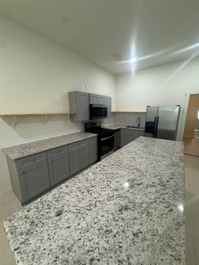 Foto del edificio - 1443 Willow Rock Rd