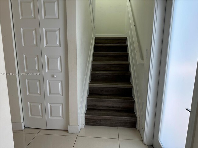 Foto del edificio - 4640 NW 84th Ave