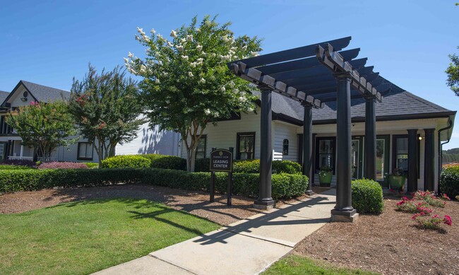 Foto del edificio - The Madison Apartments and Townhomes