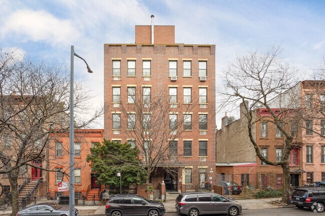 Building Photo - 219 17th St