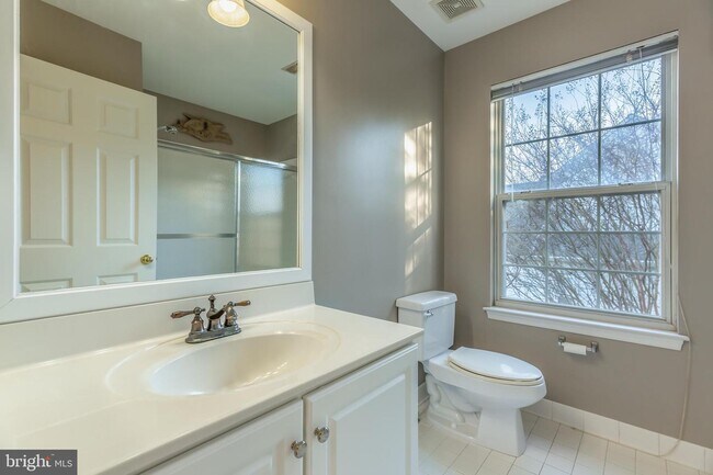 Building Photo - 218 Cross Creek Ct