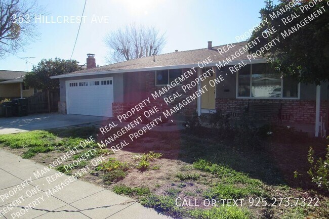 Building Photo - Well Kept 3 Bed, 2 Bath Ranch Style Home i...