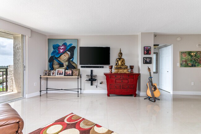 Foto del edificio - 3912 S Ocean Blvd