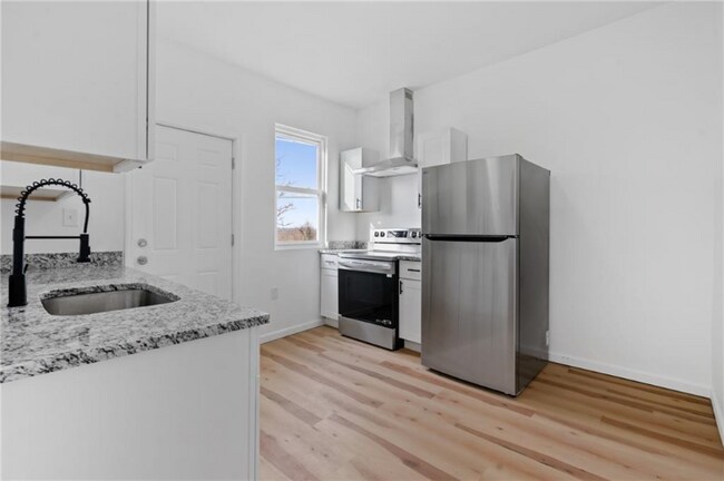 Foto del edificio - 7711 Westmoreland Ave
