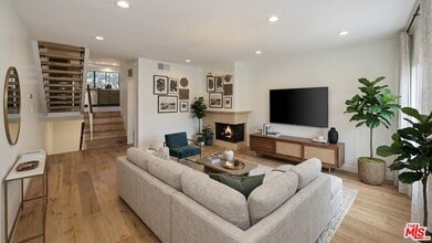 Building Photo - 407 S Spalding Dr