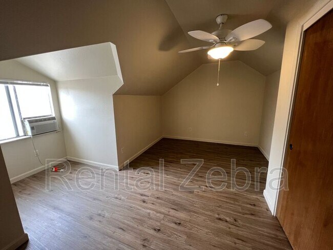 Foto del edificio - 232 W 21st St