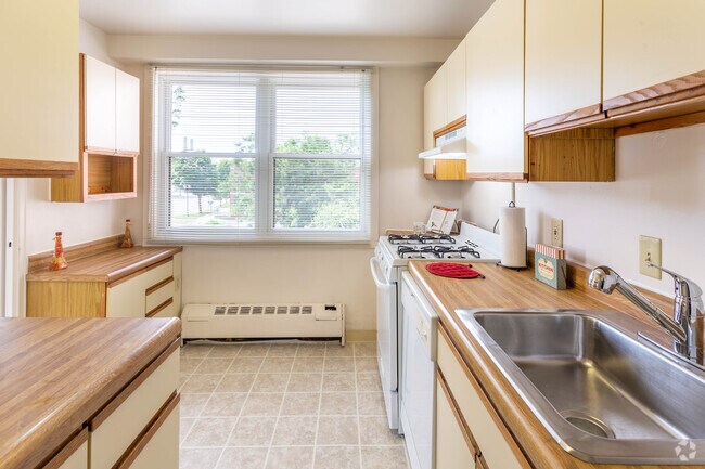 1HAB, 1BA - 750 ft² - Fountain Place Apartments