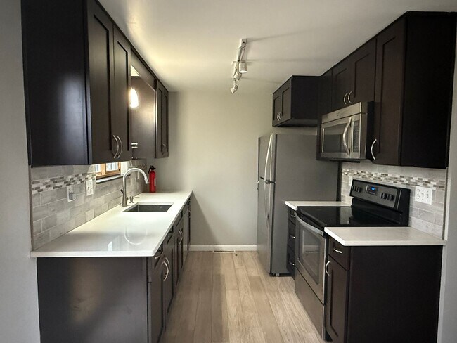 Foto del edificio - Moon Township Townhouse - 2 bedroom