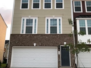 Building Photo - 113 Cross Country Way