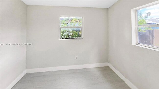 Building Photo - 1557 NW 66th St