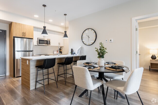 2BR, 2BA, +Den - 996PC - Cuisine - Cadence at Griesbach