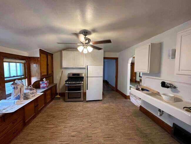 Foto del edificio - 1312 S 73rd St