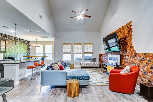 Building Photo - 7314 Saddle Tree Dr