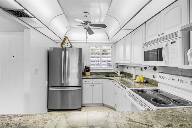 Building Photo - 49 High Point Cir S