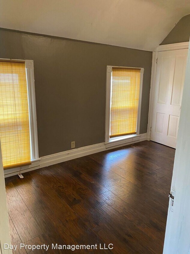 Foto principal - 238 E Franklin Ave