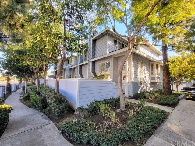 Primary Photo - 8115 Surfline Dr