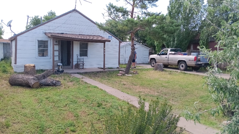 Primary Photo - 207 N Van Buren St
