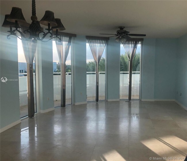 Building Photo - 9201 Collins Ave