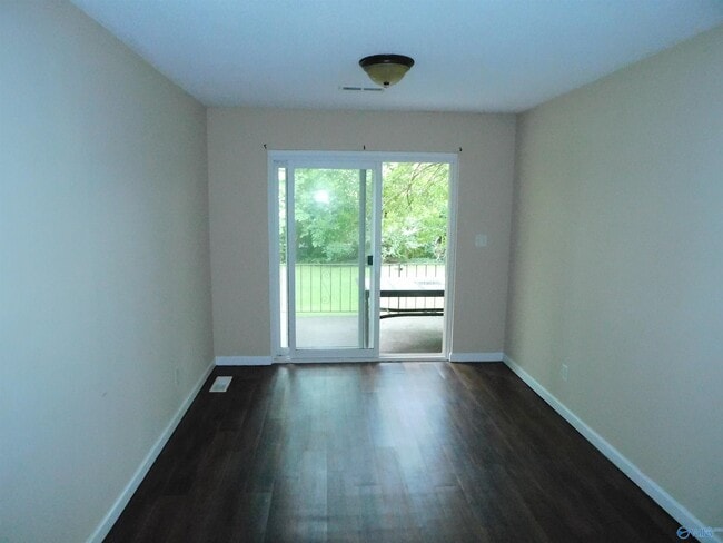 Building Photo - 314 Harolds Dr NW